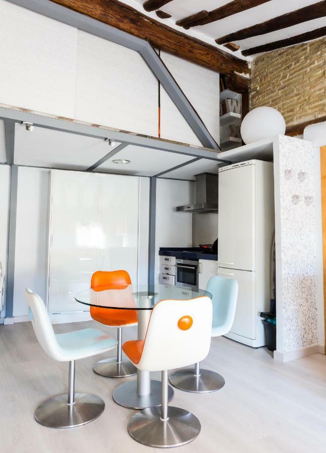 Apartmán Fantastica Buhardilla Pz. Pilar Zaragoza Exteriér fotografie