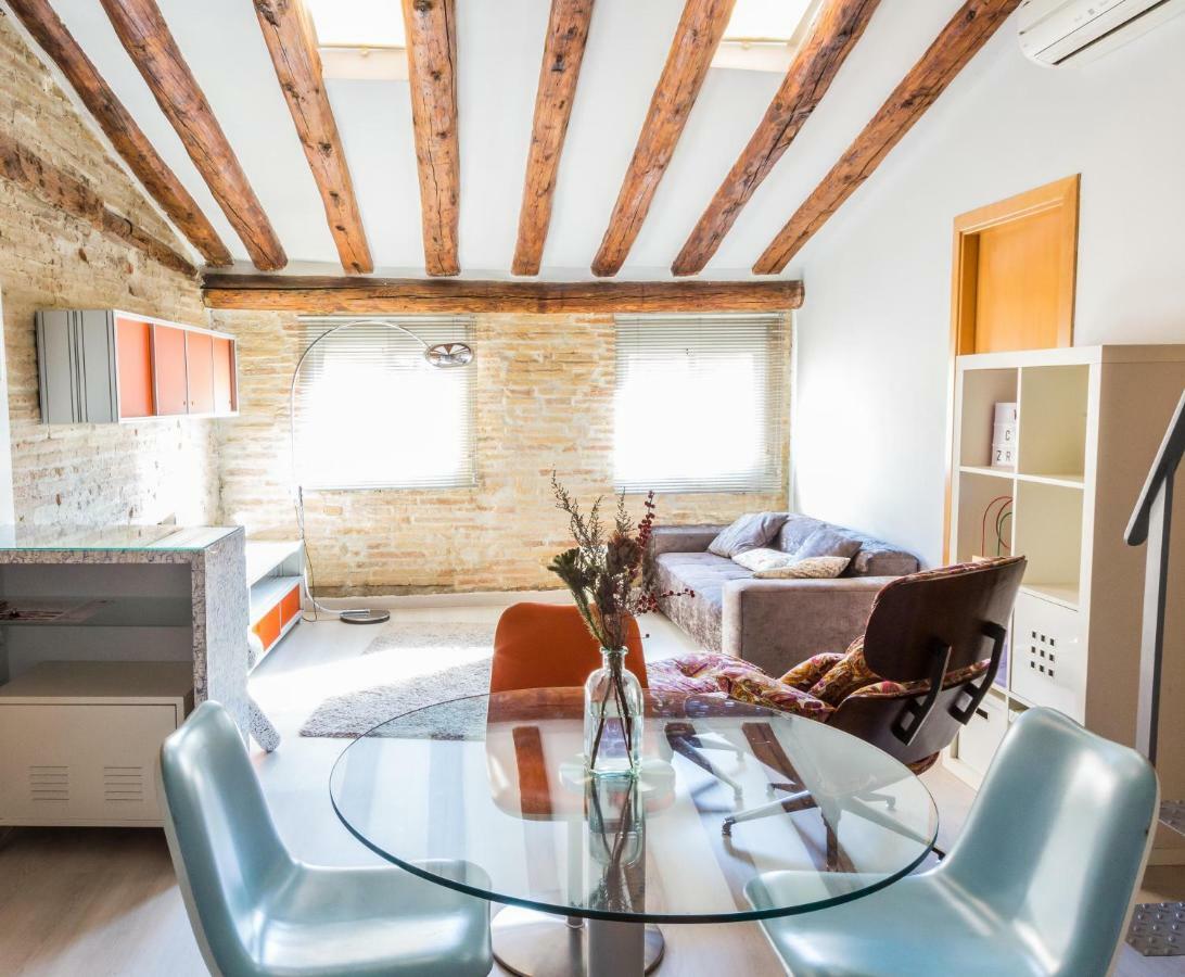 Apartmán Fantastica Buhardilla Pz. Pilar Zaragoza Exteriér fotografie