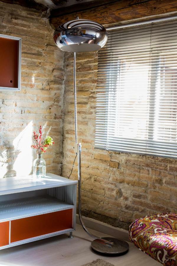 Apartmán Fantastica Buhardilla Pz. Pilar Zaragoza Exteriér fotografie