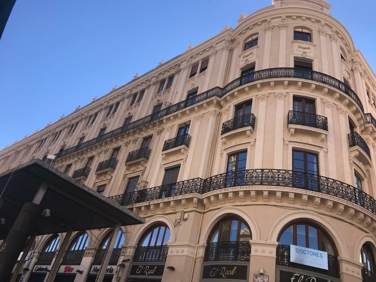 Apartmán Fantastica Buhardilla Pz. Pilar Zaragoza Exteriér fotografie